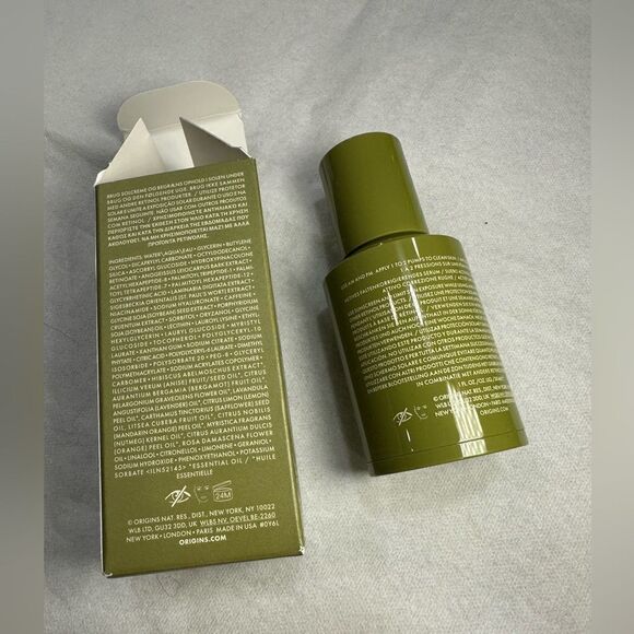 PLANTSCRIPTION™ Active Wrinkle Correction Serum With Retinoid 1oz - Picture 3 of 5